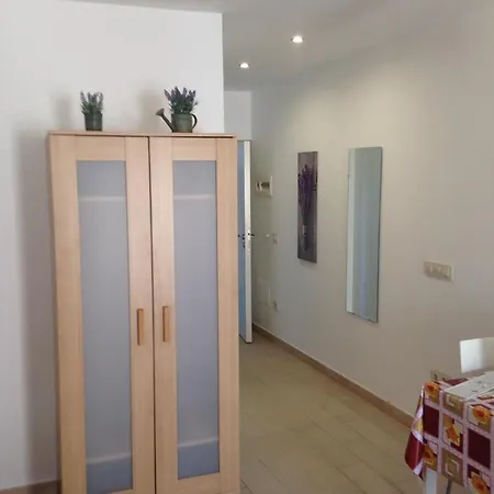 Апартаменты Fonda Comerc Estudio Doble